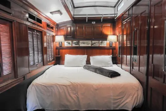 桑託斯特快列車小屋 - 青年旅舍