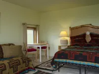 Lodgepole Gallery - 2-Star
