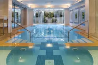 Holiday Inn ATHENS - AIRPORT by IHG - parking