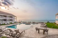 Pelham House Resort Hotels in Dennis