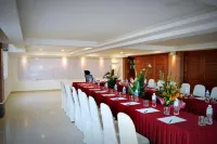 Yew Boutique Hotel Hotels in Durian Sebatang