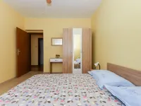 Apartment Kolt Hotels in Kali