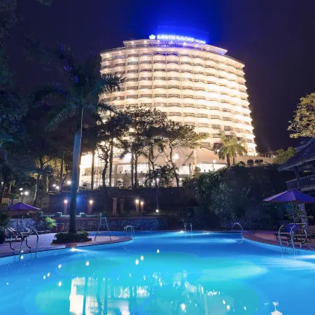 Sai Gon Ha Long Hotel Отели рядом с достопримечательностью «Мост Байчай»