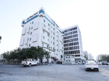 City Plaza Hotel