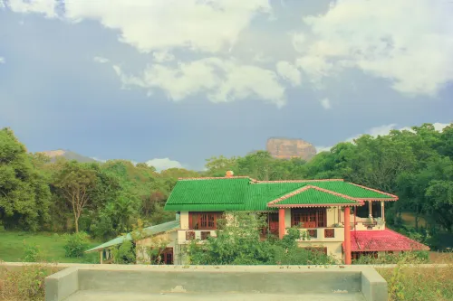 Sinhagiri Villa - 3-Star