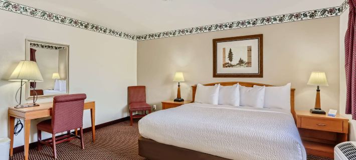 Baymont by Wyndham Loveland/Fort Collins Area Отели в г. Лаример Каунти