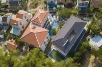 Tropical Garden & Pool Villa Hotels in Cam Ha