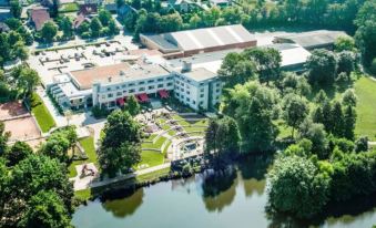 See Und Sporthotel Ankum Mit Lakeside Apartments