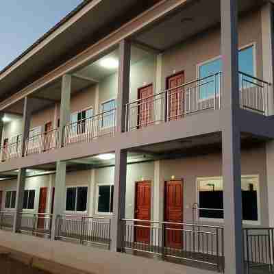 Sakchai Hotel Exterior