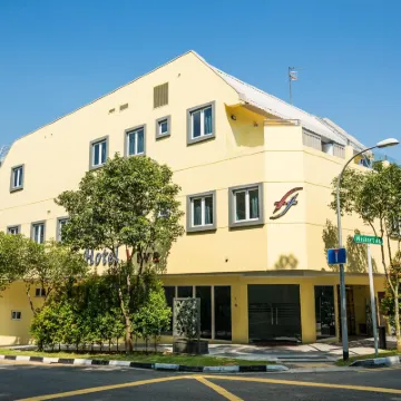 Fragrance Hotel - Viva Hotels near Redhill