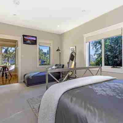 Topiary Haven Rooms