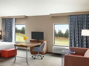 Hampton Inn & Suites Overland Park South