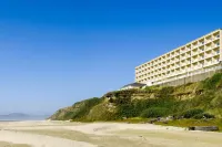 Elizabeth Oceanfront Suites, Ascend Hotel Collection Hotels near Yaquina Bay Bridge