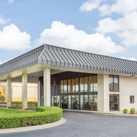 Days Inn by Wyndham Florence/I-95 North