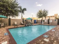 La Quinta Inn & Suites by Wyndham Mission at West McAllen Hotels in Mission