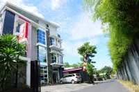 OYO 1236 Elite Residence Hotels in Singkil