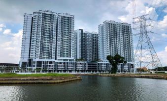 OYO 90206 Parkland Residence Condominium