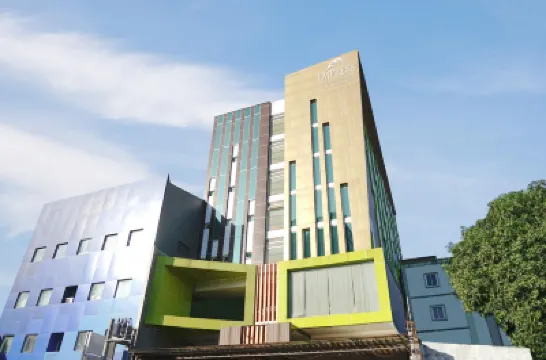 Empress Hotel Makassar City Center by Life Hotels in 