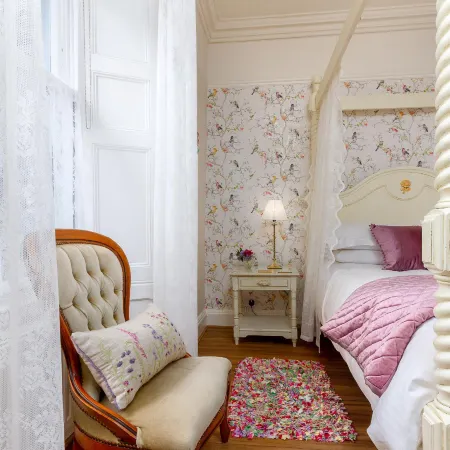 Puddle Duck Lodge – Adults Only