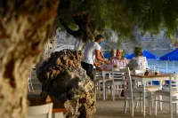 Alianthos Beach Hotel Hotels in Myrthios