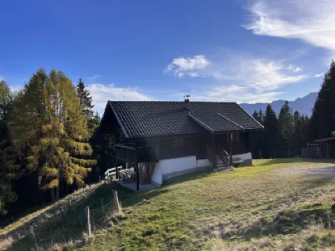 Wassertheureralm Hotels in 