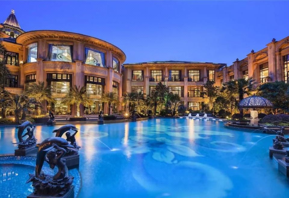 Chateau Star River Shanghai - Housity