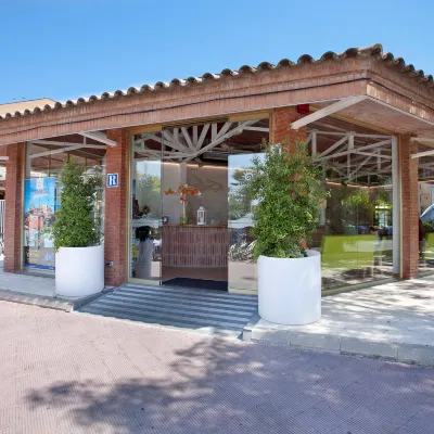 Voramar Cambrils Отели рядом с достопримечательностью «Пляж Эль-Параисо»