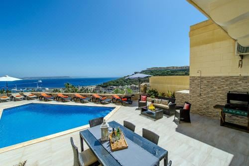 Hotel The Harbour Holiday Home, Leisure & Recreation, Outdoor Swimming Pool