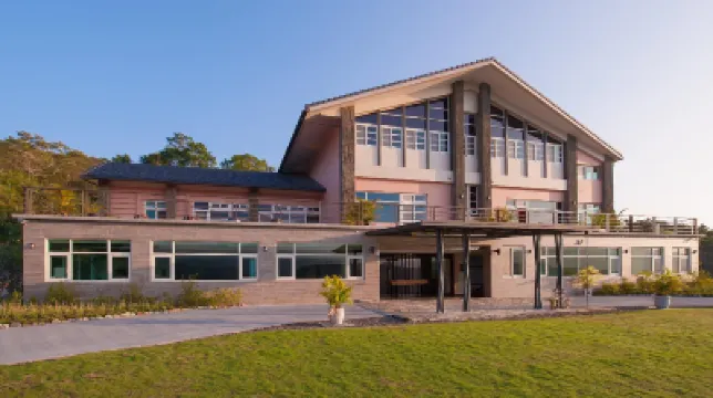 Sun Hola Villa Hotels near Qilan Forest Recreation Area