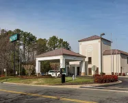 Quality Inn Richmond Airport Hotels in Montrose