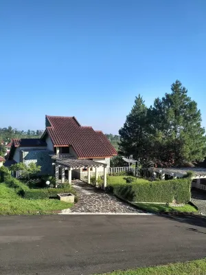 Villa Ciater Highland Hotel dekat the Ranch Ciater Subang