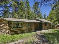 Colter Bay Village Hotels near Jackson Lake Dam