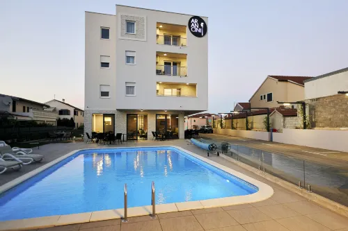 Arancini Residence Hotels in Муртер