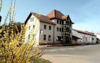 Bürgerhaus Zum Paradies - Pension Hotels in Wasungen-Amt Sand