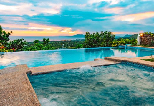 리조트 일몰 풍경