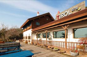Yeosu Tirol Pension