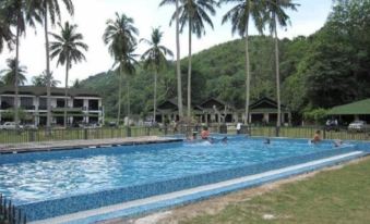 Fishing Bay Resort