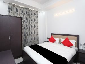 Capital O Peaceful Stays Near Iskcon Temple Noida