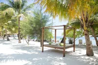 Equator Village Maldives - Beach