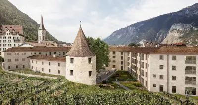 Bogentrakt Hotels near St. Regula Church