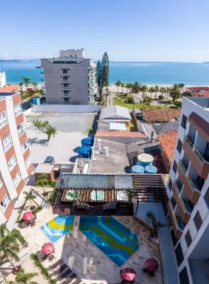 불러바드 카나스비에이라스 호텔 Praia Brava 주변 호텔