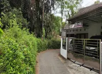 Omah Kemiri 3 Yogyakarta Hotell i Tridadi