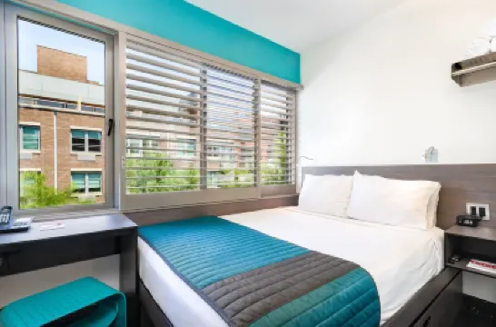 Pod Brooklyn Hotels near Webster Hall