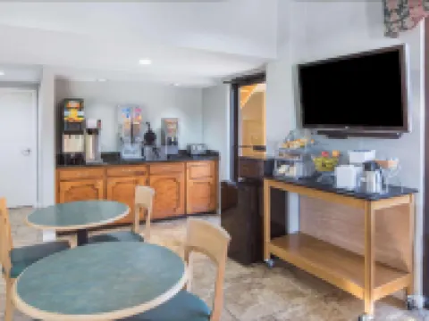 Howard Johnson by Wyndham Vicksburg Hotels in Vicksburg