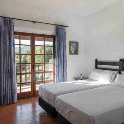 Hotel Tugasa Las Truchas Rooms