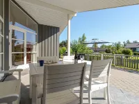 "Karoliina" - 900m from the Sea Idestrup 호텔