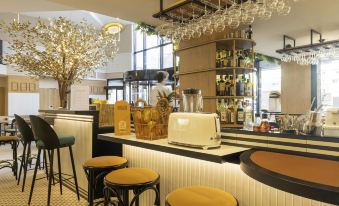 Novotel Paris Suresnes Longchamp