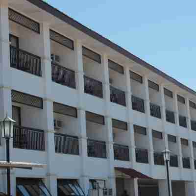 Plaza Del Norte Hotel and Convention Center Hotel Exterior