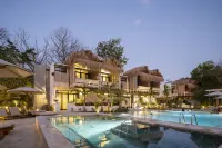 The Gilded Iguana - Pool
