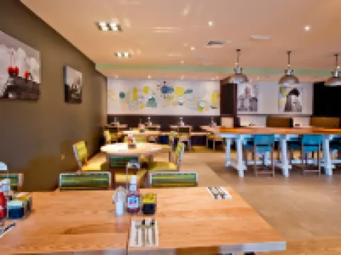 Premier Inn Staines Upon Thames Hotel a Staines